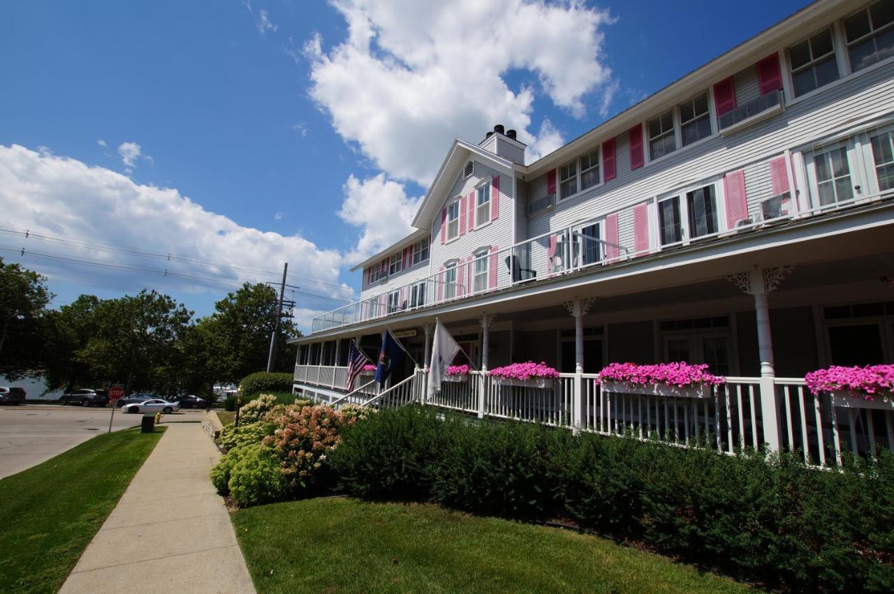 Harbor House Inn Grand Haven Exterior foto